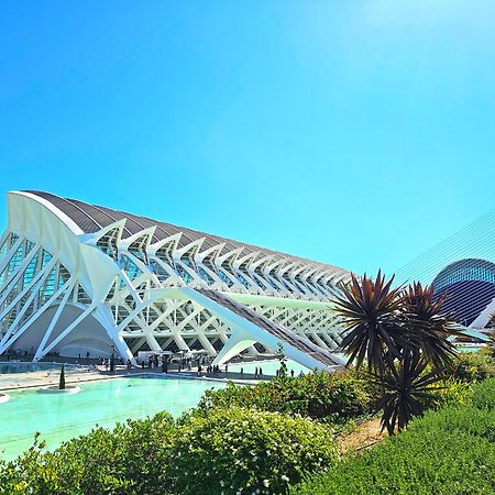 Apartamentos Las Ciencias C Valencia Bagian luar foto