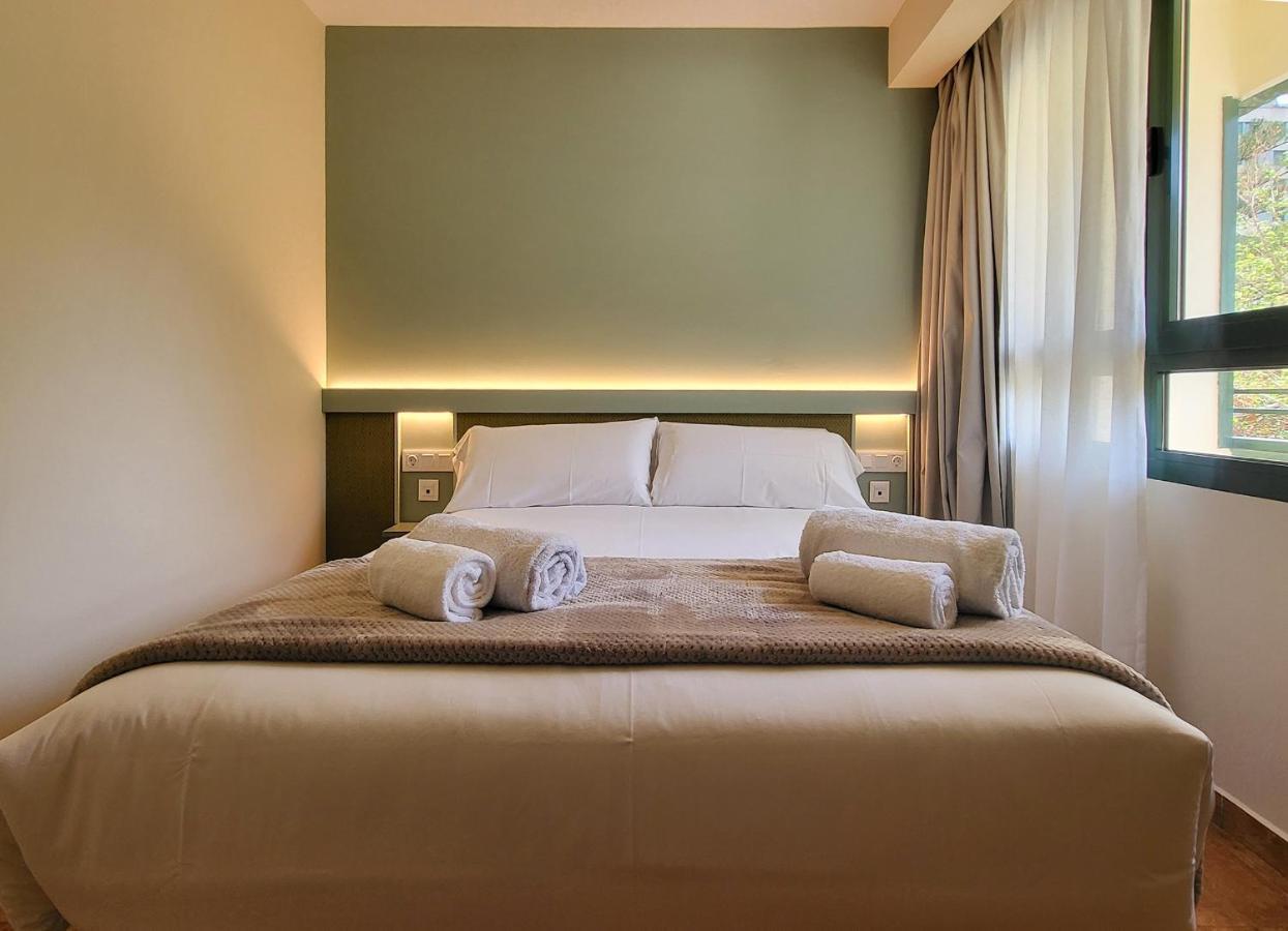Apartamentos Las Ciencias C Valencia Bagian luar foto